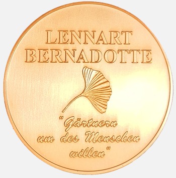 GoldenGinkgo Medaille rueck final2021 grau 355x350