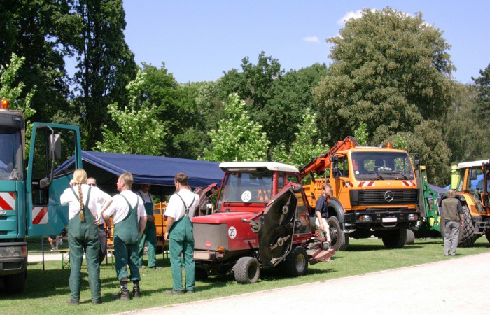 Jährliche Bundestagungen zur „Gärtnerausbildung in Kommunen“
Diese Tagung soll die Qualität der kommunalen Gärtnerausbildung sichern.