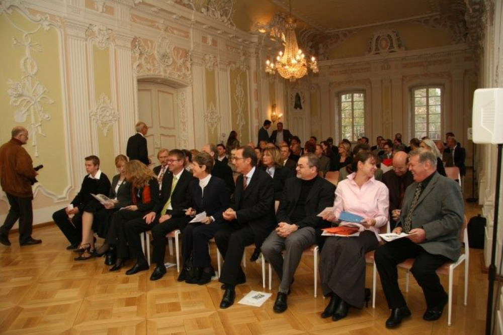 00barz_gaeste1_700x466