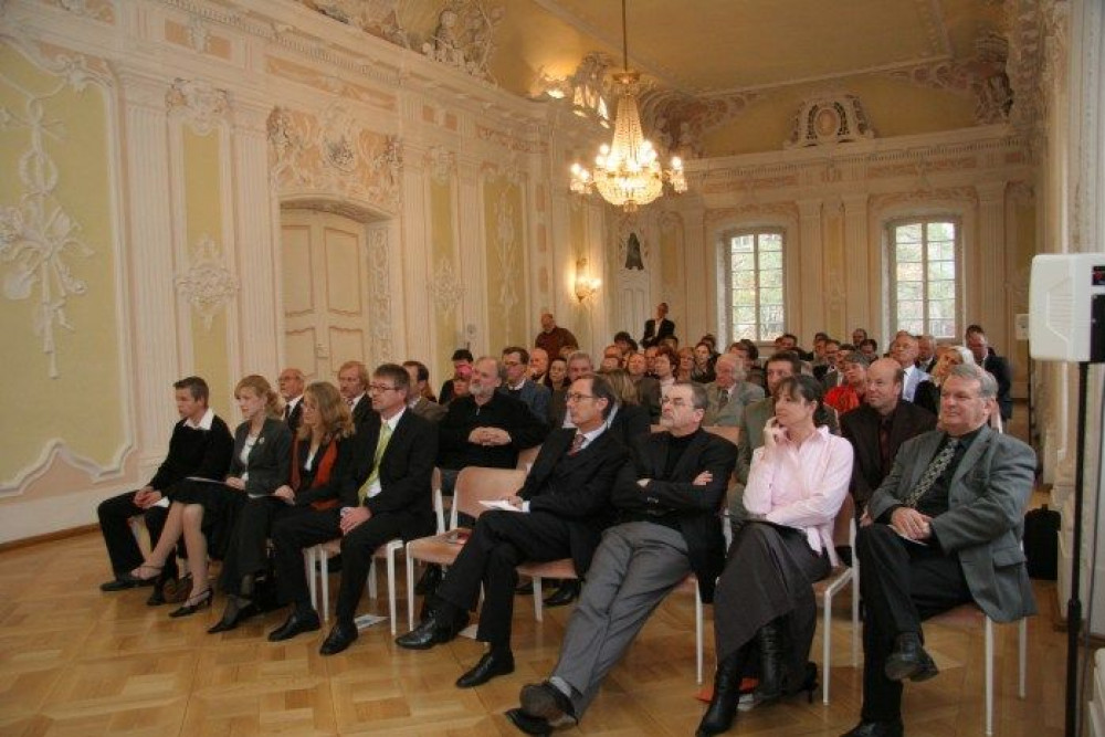 03barz_gaeste2_700x466