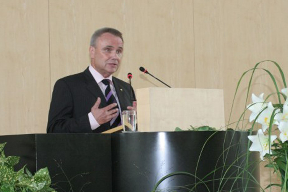 Ginkgo_07_030_portrait